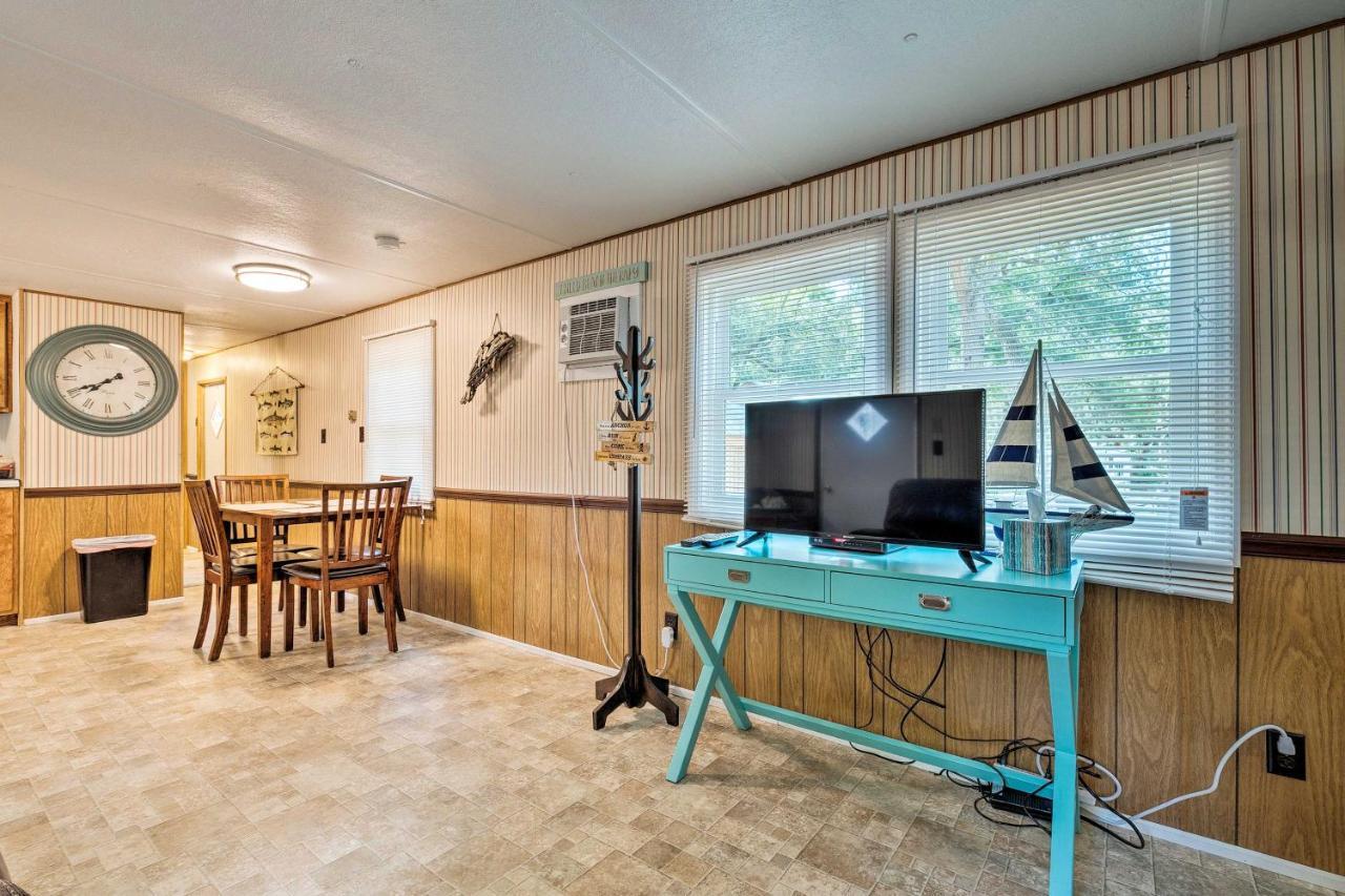Cabin With Fire Pit, Walk To Steinhatchee River! المظهر الخارجي الصورة