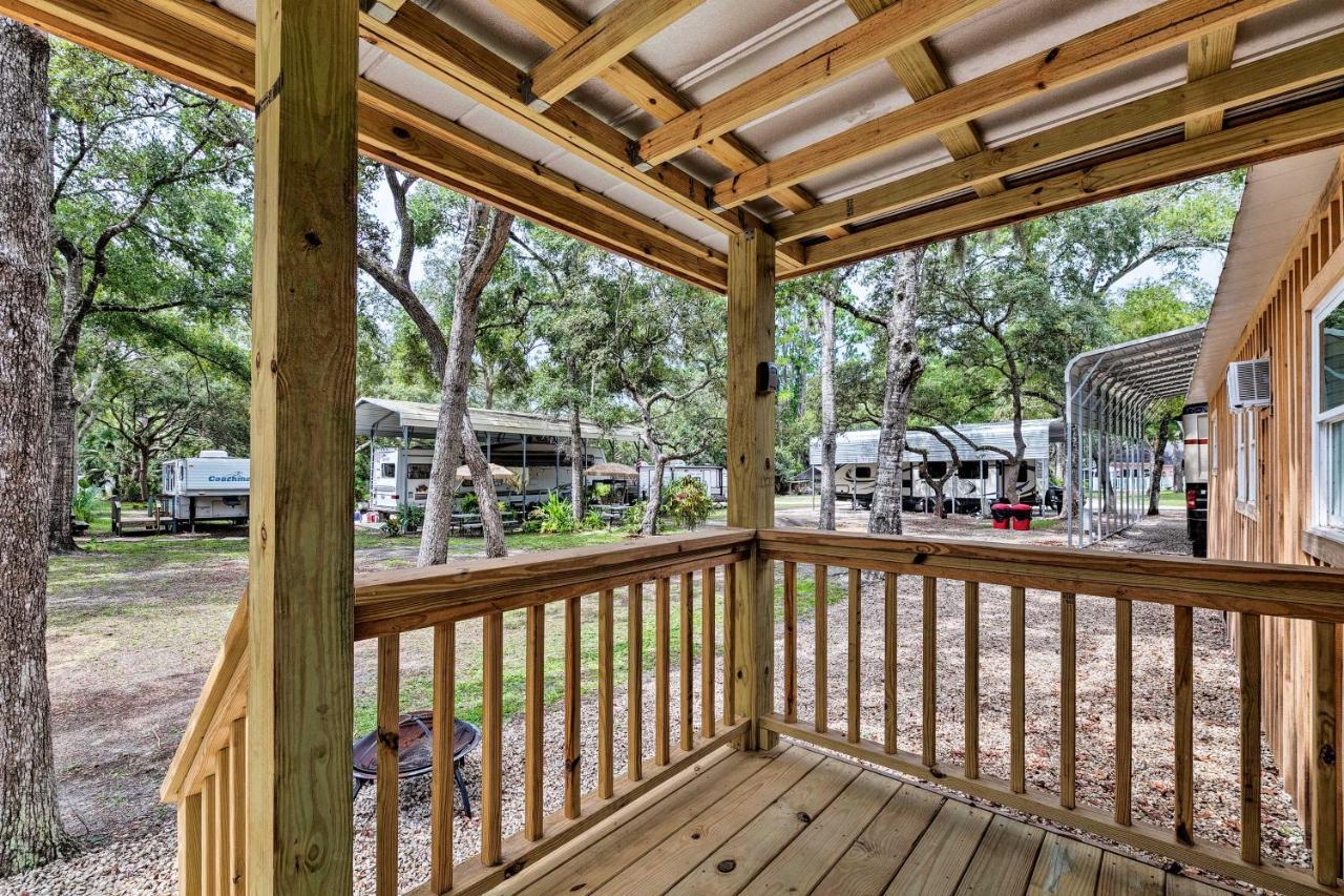 Cabin With Fire Pit, Walk To Steinhatchee River! المظهر الخارجي الصورة